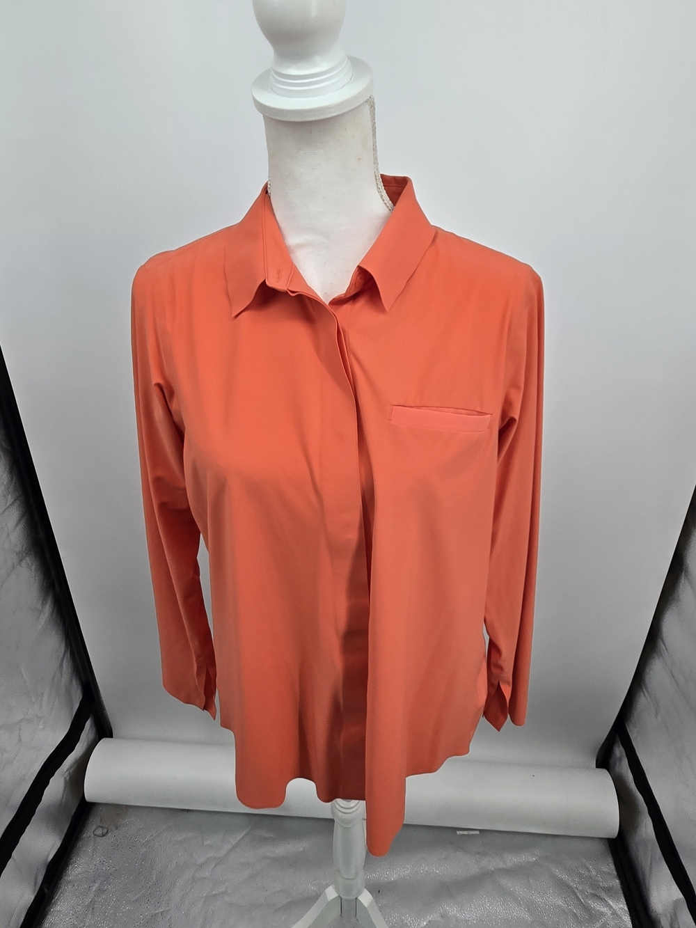 Athleta Orange Hidden Button Blouse Small (8813)